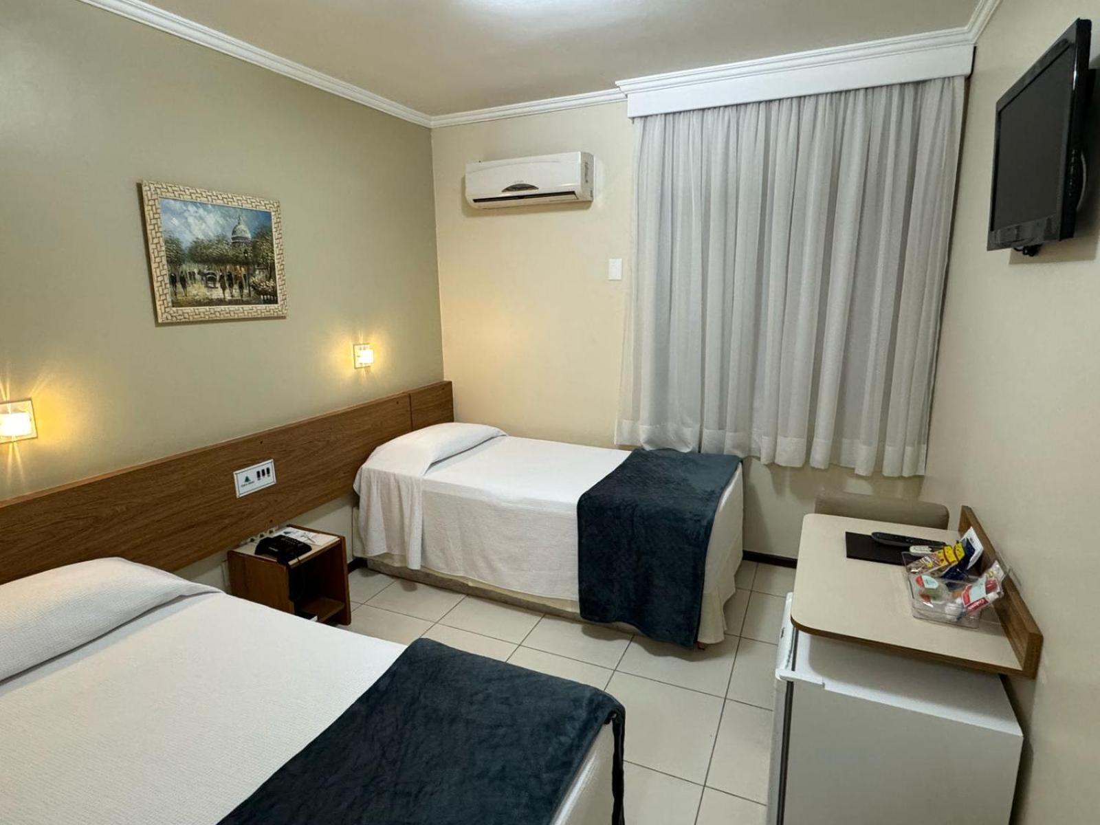 Cedro Hotel Londrina Exterior photo